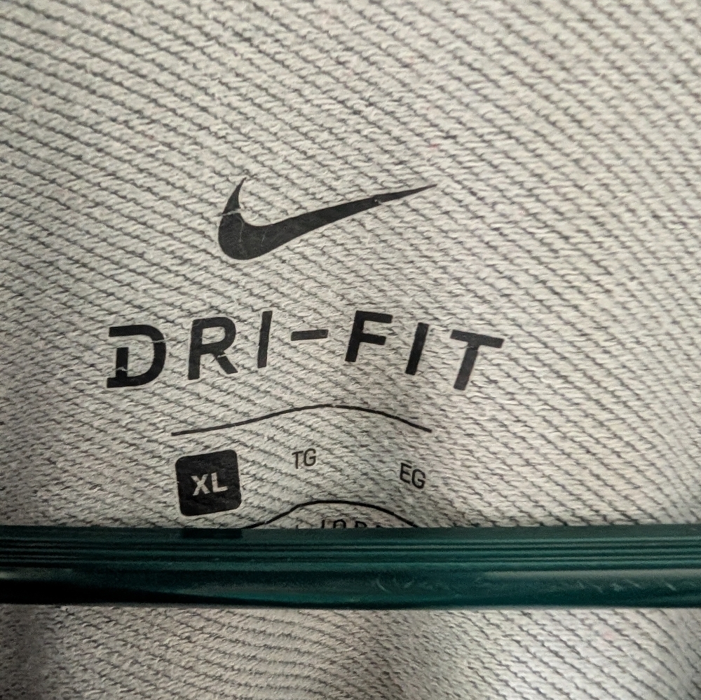 Nike Running Men's Performance Quarterzip Jacket in Gray XL - Picture 2 of 6